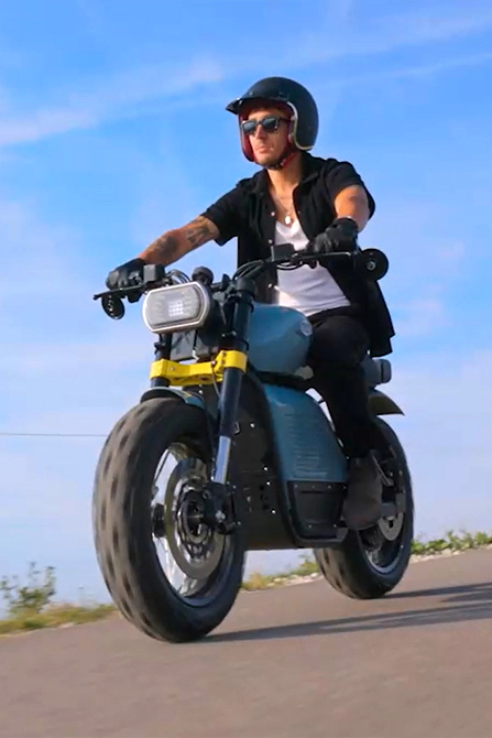 renault 4 E-tech Motorcycle