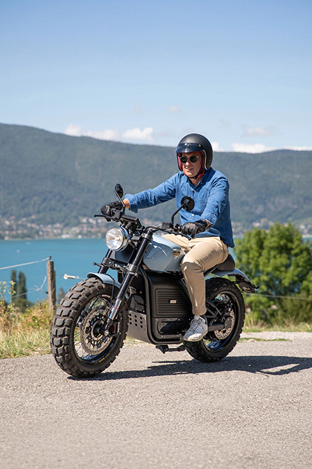 scrambler electric motorcycle