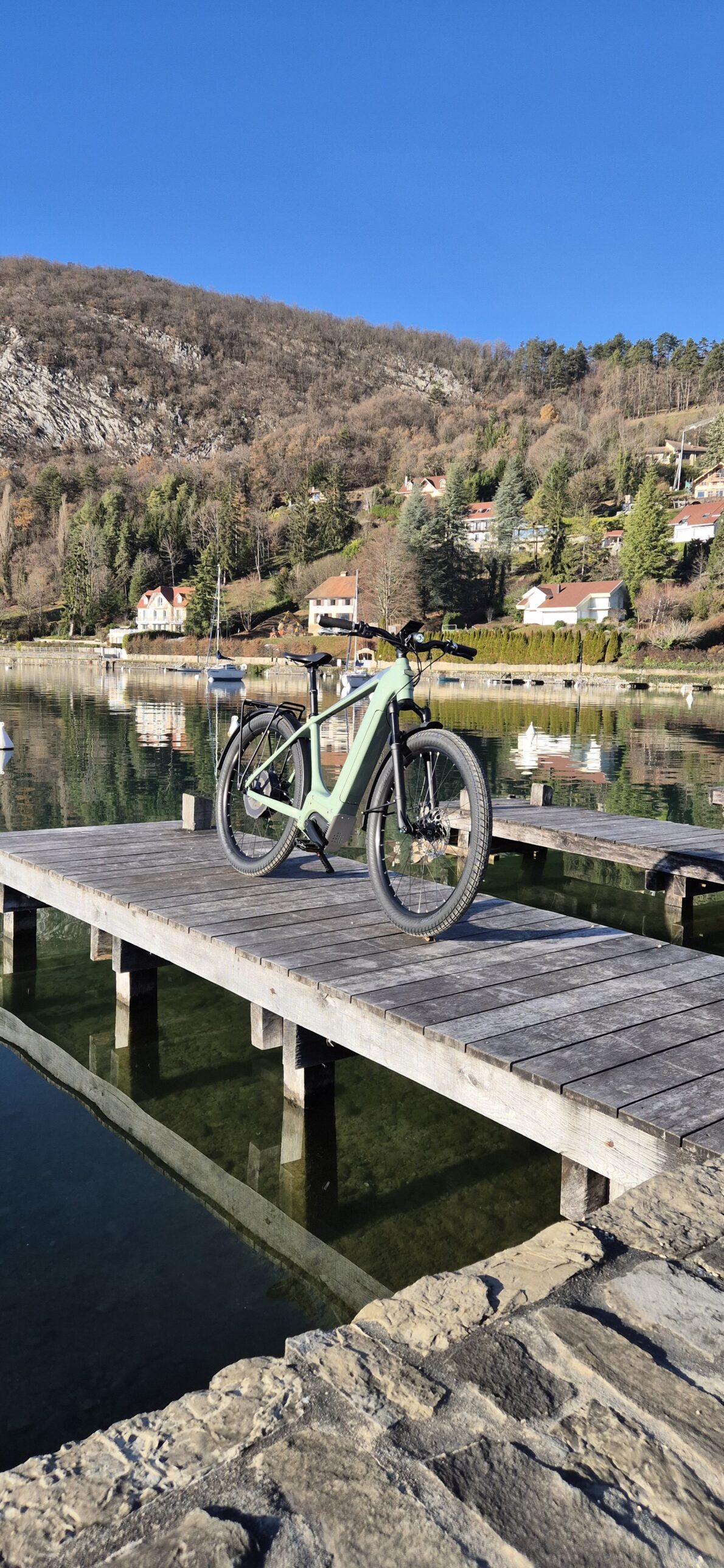 Chainless
